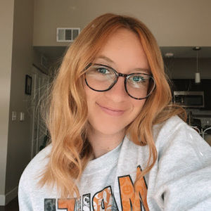 Meet your Posher, Kayla